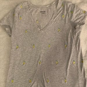 Pineapple v-neck t-shirt